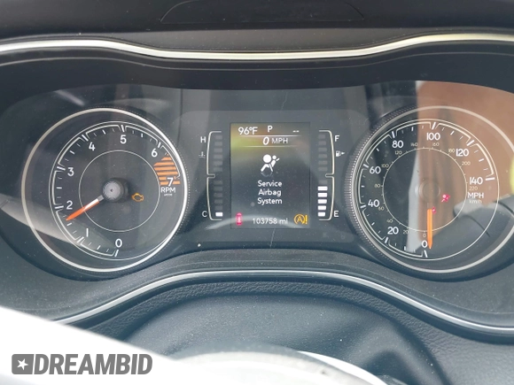 2019 Jeep Cherokee Latitude Plus z VIN 1C4PJLLB5KD316077, wystawiony jako IAAI lot #42723693 z przebiegiem 103 758 mil mil oraz . Historia ofert i sprzedaży dostępna na DreamBid. Obrazek 7.