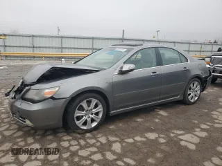 2010 Acura RL Technology with VIN JH4KB2F61AC000517, listed as a Copart auction lot 43814445 with 197,918 mi miles and Salvage Title. Bid and sale history available at DreamBid. Image 1.