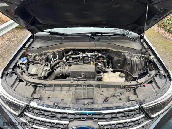 2022 Ford Explorer XLT with VIN 1FMSK7DH4NGB55835, listed as a Copart auction lot 52216995 with NaN miles and Salvage Title. Bid and sale history available at carsss.com. Image 7.