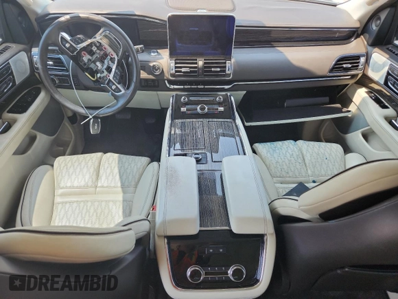 2018 Lincoln Navigator Black Label with VIN 5LMJJ2TT0JEL09709, listed as a Copart auction lot 64280215 with 62,475 mi miles and Salvage title. Bid and sale history available at DreamBid. Image 8.