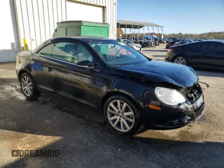 2011 Volkswagen Eos Komfort with VIN WVWBW7AHXBV004423, listed as a Copart auction lot 83606054 with 82,440 mi miles and Salvage Title. Bid and sale history available at DreamBid. Image 4.
