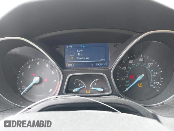 2014 Ford Focus SE with VIN 1FADP3K26EL412058, listed as a IAAI auction lot 42073435 with 119,568 mi miles. Bid and sale history available at carsss.com. Image 7.