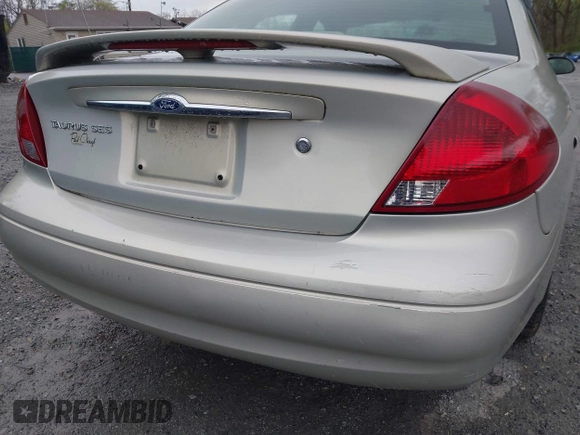 2003 Ford Taurus SES Standard with VIN 1FAFP55U43A140202, listed as a IAAI auction lot 41994960 with 90,650 mi miles. Bid and sale history available at carsss.com. Image 15.