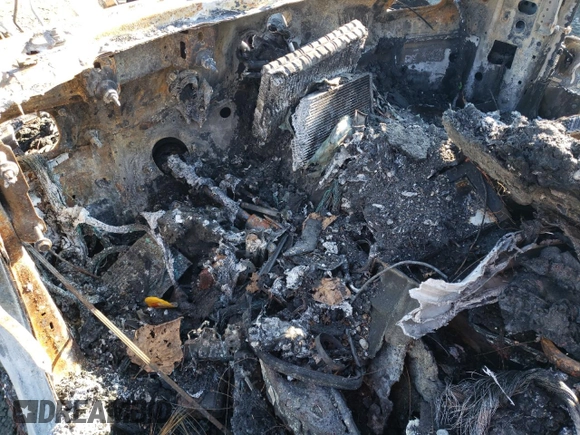 2021 Audi A6 Premium Plus z VIN WAUE8AF27MN031037, wystawiony jako Copart lot #42781905 z przebiegiem Nie podano mil oraz Szkoda całkowita • Salvage title. Historia ofert i sprzedaży dostępna na DreamBid. Obrazek 9.