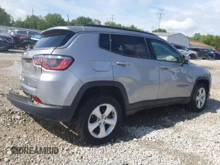 2019 Jeep Compass Latitude z VIN 3C4NJDBB4KT641523, wystawiony jako Copart lot #56635905 z przebiegiem Nie podano mil oraz Szkoda całkowita • Salvage title. Historia ofert i sprzedaży dostępna na DreamBid. Obrazek 3.