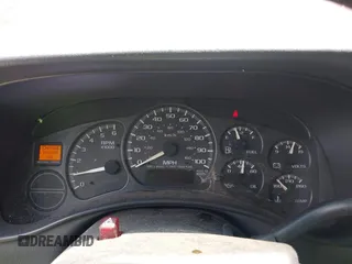 2002 Chevrolet Suburban LT with VIN 1GNFK16Z72J121807, listed as a IAAI auction lot 42384303 with Not provided miles and . Bid and sale history available at DreamBid. Image 7.