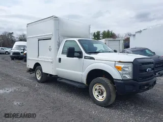 2015 Ford Super Duty F-250 SRW XL with VIN 1FDBF2B69FED21613, listed as a IAAI auction lot 41828456 with 389,777 mi miles. Bid and sale history available at carsss.com. Image 1.