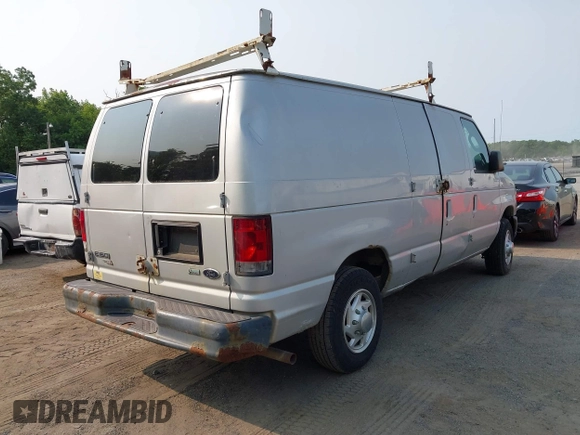 2011 Ford Econoline Cargo Commercial с VIN 1FTNE1EW3BDB06240, выставлен на аукционе IAAI как лот 42416058 с пробегом 313 816 миль миль и . История ставок и продаж доступна на DreamBid. Изображение 4.