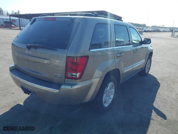 2006 Jeep Grand Cherokee Limited with VIN 1J4HR58286C102806, listed as a IAAI auction lot 41519023 with NaN miles. Bid and sale history available at carsss.com. Image 4.