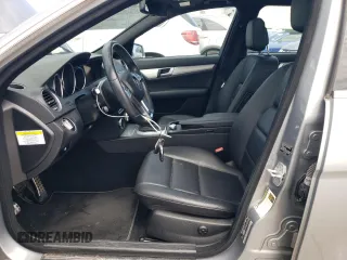 2013 Mercedes-Benz C 300 Sport z VIN WDDGF8AB9DR301692, wystawiony jako Copart lot #54919645 z przebiegiem 58 482 mil mil oraz Szkoda całkowita • Salvage title. Historia ofert i sprzedaży dostępna na DreamBid. Obrazek 7.
