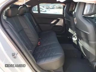 2024 BMW 7 Series 740i z VIN WBA23EH04RCR48184, wystawiony jako Copart lot #69965604 z przebiegiem 5 285 mil mil oraz Szkoda całkowita • Salvage title. Historia ofert i sprzedaży dostępna na DreamBid. Obrazek 10.