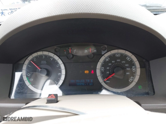 2008 Ford Escape Hybrid with VIN 1FMCU59H28KE68668, listed as a IAAI auction lot 41911914 with 98,092 mi miles. Bid and sale history available at carsss.com. Image 7.