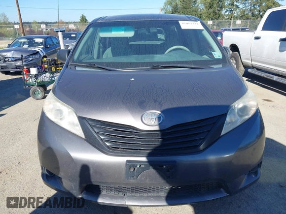 2013 Toyota Sienna L with VIN 5TDZK3DC1DS400675, listed as a IAAI auction lot 42053231 with 85,070 mi miles. Bid and sale history available at carsss.com. Image 12.
