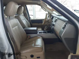 2013 Ford Expedition XLT с VIN 1FMJU1H54DEF16915, выставлен на аукционе IAAI как лот 42771812 с пробегом 147 136 миль миль и . История ставок и продаж доступна на DreamBid. Изображение 5.