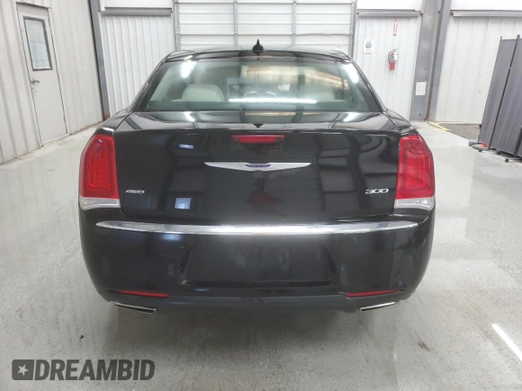 2019 Chrysler 300 Limited with VIN 2C3CCAKG0KH580552, listed as a Copart auction lot 43329005 with 49,478 mi miles and Clean Title. Bid and sale history available at carsss.com. Image 6.
