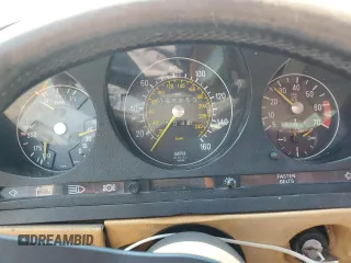 1975 Mercedes-Benz SL with VIN 10704412028008, listed as a Copart auction lot 65795525 with 65,853 mi miles and Clean title. Bid and sale history available at DreamBid. Image 9.