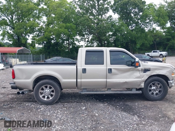 2010 Ford F-250 XL z VIN 1FTSW2AR4AEB11767, wystawiony jako IAAI lot #42490922 z przebiegiem 258 343 mil mil oraz . Historia ofert i sprzedaży dostępna na DreamBid. Obrazek 13.