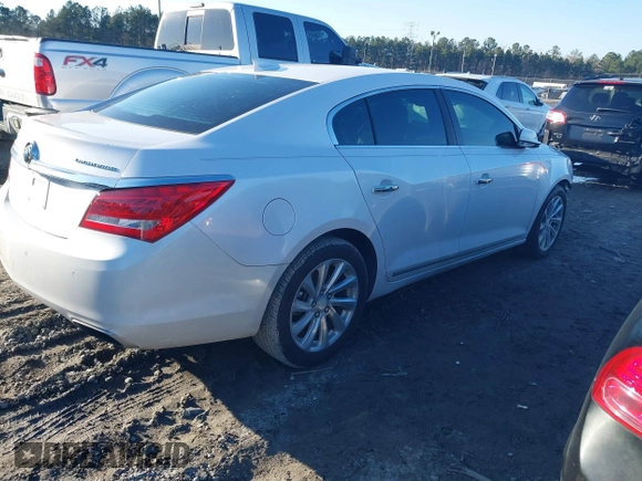 2015 Buick LaCrosse Leather with VIN 1G4GB5G30FF249390, listed as a IAAI auction lot 41613695 with 111,418 mi miles. Bid and sale history available at carsss.com. Image 4.
