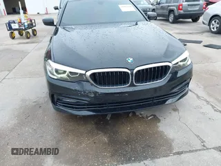 2018 BMW 5 Series 540i z VIN WBAJE5C51JWA98514, wystawiony jako IAAI lot #41963168 z przebiegiem 78 755 mil mil oraz . Historia ofert i sprzedaży dostępna na DreamBid. Obrazek 12.