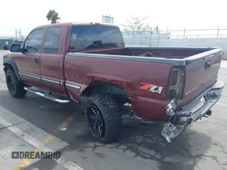 2001 Chevrolet Silverado 1500 LS with VIN 2GCEK19T211269500, listed as a IAAI auction lot 41738831 with 264,985 mi miles. Bid and sale history available at carsss.com. Image 3.