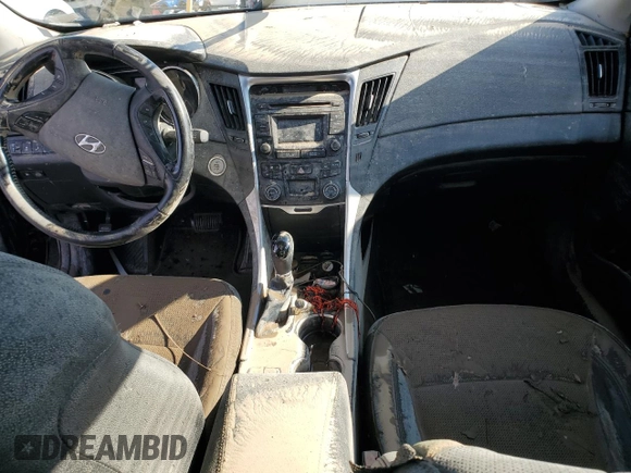 2014 Hyundai Sonata SE with VIN 5NPEC4AC6EH813768, listed as a Copart auction lot 79614884 with Not Provided miles and Salvage Title. Bid and sale history available at DreamBid. Image 8.