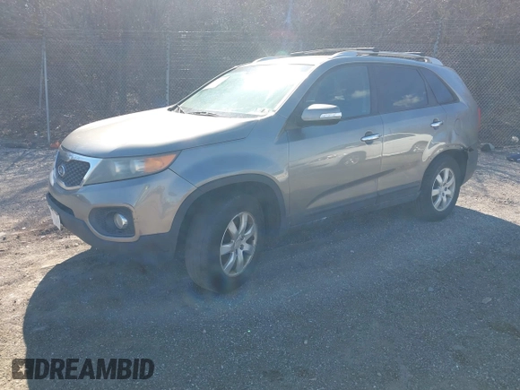 2012 Kia Sorento LX with VIN 5XYKT4A67CG191585, listed as a IAAI auction lot 41703251 with 190,825 mi miles. Bid and sale history available at carsss.com. Image 2.