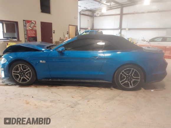 2020 Ford Mustang GT Premium z VIN 1FATP8FF4L5113062, wystawiony jako IAAI lot #41971710 z przebiegiem 111 864 mil mil oraz . Historia ofert i sprzedaży dostępna na DreamBid. Obrazek 14.