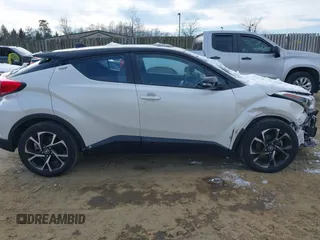 2019 Toyota C-HR XLE with VIN NMTKHMBX9KR075751, listed as a IAAI auction lot 41306015 with 29,078 mi miles. Bid and sale history available at carsss.com. Image 14.