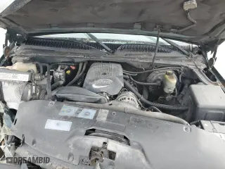 2002 GMC Sierra 1500 SLE with VIN 2GTEC19V921364698, listed as a Copart auction lot 83564604 with 276,828 mi miles and Salvage Title. Bid and sale history available at carsss.com. Image 13.