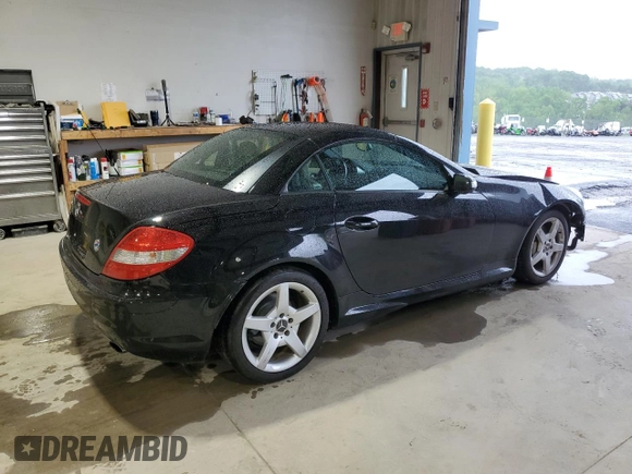 2005 Mercedes-Benz SLK 230/320 z VIN WDBWK56F75F043590, wystawiony jako Copart lot #56225515 z przebiegiem 92 473 mil mil oraz Szkoda całkowita • Salvage title. Historia ofert i sprzedaży dostępna na DreamBid. Obrazek 3.