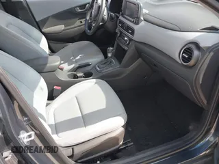 2021 Hyundai Kona Limited with VIN KM8K33A56MU662901, listed as a IAAI auction lot 41553810 with 35,304 mi miles. Bid and sale history available at carsss.com. Image 5.