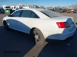 2013 Ford Police Interceptor с VIN 1FAHP2M89DG132381, выставлен на аукционе IAAI как лот 41390079 с пробегом 191 827 миль миль и . История ставок и продаж доступна на DreamBid. Изображение 3.