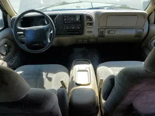 1997 Chevrolet Suburban with VIN 1GNEC16R4VJ418725, listed as a Copart auction lot 75766084 with 216,722 mi miles and Salvage Title. Bid and sale history available at carsss.com. Image 8.