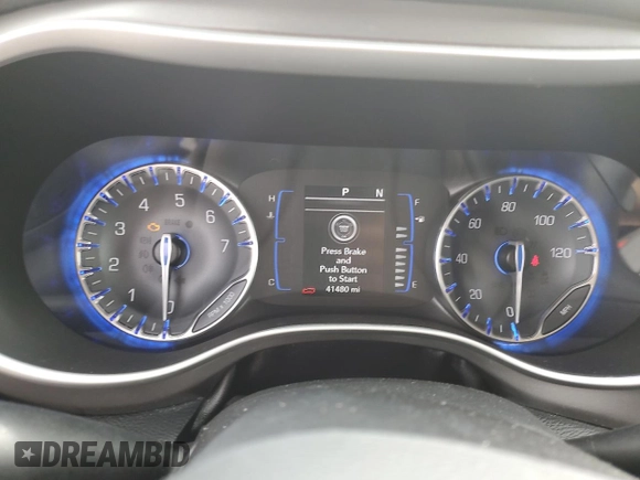 2020 Chrysler Pacifica Touring with VIN 2C4RC1FG6LR128522, listed as a Copart auction lot 53394345 with 41,480 mi miles and Salvage title. Bid and sale history available at DreamBid. Image 9.