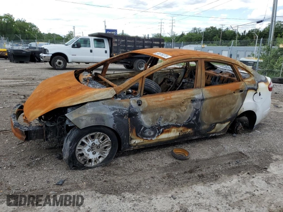 2014 Ford Fiesta S z VIN 3FADP4AJ2EM128522, wystawiony jako Copart lot #54676375 z przebiegiem Nie podano mil oraz Nie do naprawy • Non repairable. Historia ofert i sprzedaży dostępna na DreamBid. Obrazek 1.