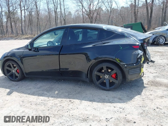 2022 Tesla Model Y Performance with VIN 7SAYGDEF7NF310113, listed as a IAAI auction lot 42038407 with 46,052 mi miles and . Bid and sale history available at DreamBid. Image 15.