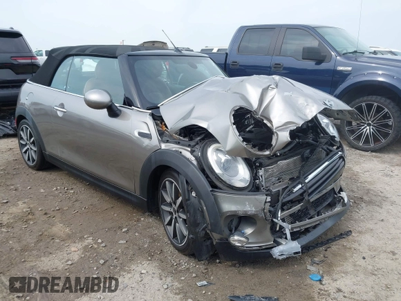 2016 MINI Convertible с VIN WMWWG5C53G3C19327, выставлен на аукционе IAAI как лот 42030590 с пробегом 33 898 миль миль и . История ставок и продаж доступна на DreamBid. Изображение 1.