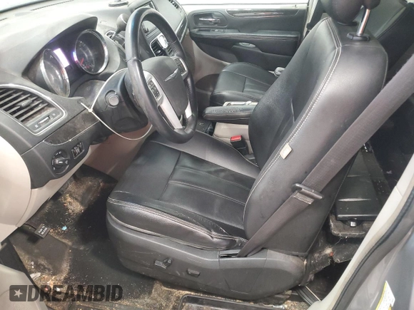 2014 Chrysler Town & Country Touring with VIN 2C4RC1BG5ER332981, listed as a Copart auction lot 54603415 with 179,210 mi miles and Clean Title. Bid and sale history available at DreamBid. Image 7.