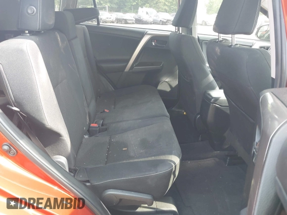 2016 Toyota RAV4 XLE z VIN JTMRFREV6GJ101367, wystawiony jako IAAI lot #42434491 z przebiegiem 79 411 mil mil oraz . Historia ofert i sprzedaży dostępna na DreamBid. Obrazek 8.