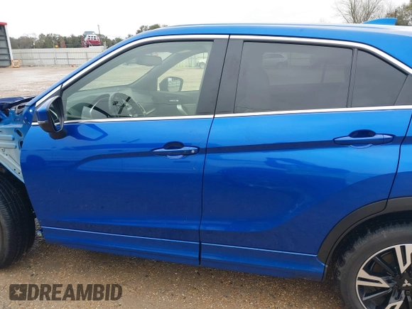 2024 Mitsubishi Eclipse Cross SE z VIN JA4ATWAA5RZ001492, wystawiony jako IAAI lot #41281253 z przebiegiem 25 221 mil mil oraz . Historia ofert i sprzedaży dostępna na DreamBid. Obrazek 15.