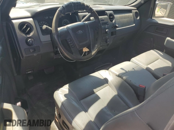 2012 Ford F-150 XL z VIN 1FTMF1CM9CKE38514, wystawiony jako Copart lot #61494525 z przebiegiem 255 155 mil mil oraz Czysty tytuł • Clean title. Historia ofert i sprzedaży dostępna na DreamBid. Obrazek 8.