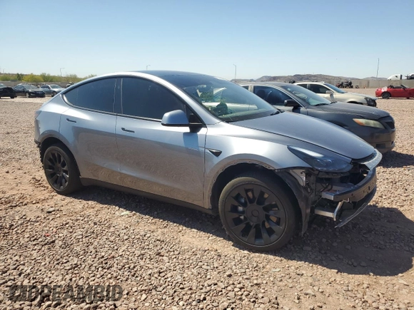 2024 Tesla Model Y Long Range z VIN 7SAYGDEE6RA322800, wystawiony jako Copart lot #49470595 z przebiegiem 16 372 mil mil oraz Szkoda całkowita • Salvage title. Historia ofert i sprzedaży dostępna na DreamBid. Obrazek 4.