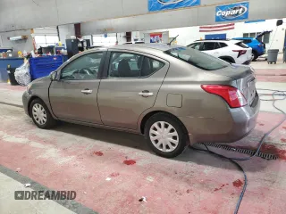 2012 Nissan Versa SV z VIN 3N1CN7AP9CL844342, wystawiony jako Copart lot #58189945 z przebiegiem 71 537 mil mil oraz Szkoda całkowita • Salvage title. Historia ofert i sprzedaży dostępna na DreamBid. Obrazek 2.