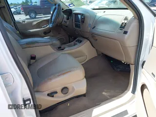 2002 Ford Expedition Eddie Bauer with VIN 1FMRU17L92LA42990, listed as a IAAI auction lot 42566608 with Not provided miles and . Bid and sale history available at DreamBid. Image 5.