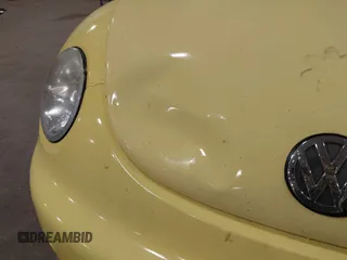 2001 Volkswagen Beetle GLX with VIN 3VWDD21CX1M434965, listed as a IAAI auction lot 42141481 with 220,941 mi miles and . Bid and sale history available at DreamBid. Image 6.