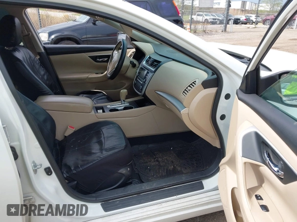 2016 Nissan Altima SR z VIN 1N4AL3AP7GC224020, wystawiony jako IAAI lot #42123457 z przebiegiem 153 913 mil mil oraz . Historia ofert i sprzedaży dostępna na DreamBid. Obrazek 5.