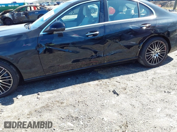 2022 Mercedes-Benz C 300 with VIN W1KAF4GB2NR051929, listed as a IAAI auction lot 41752846 with 16,673 mi miles and . Bid and sale history available at DreamBid. Image 6.