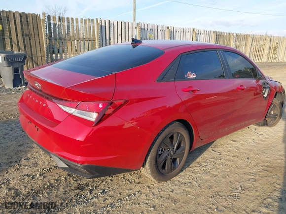 2022 Hyundai Elantra Essential with VIN KMHLM4AG2NU333591, listed as a IAAI auction lot 41487301 with 21,148 mi miles. Bid and sale history available at carsss.com. Image 4.