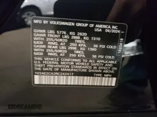 2024 Volkswagen Atlas SEL R-Line z VIN 1V2AE2CA2RC242417, wystawiony jako Copart lot #46358155 z przebiegiem 389 mil mil oraz Szkoda całkowita • Salvage title. Historia ofert i sprzedaży dostępna na DreamBid. Obrazek 13.