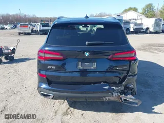 2021 BMW X5 xDrive40i with VIN 5UXCR6C09M9F83785, listed as a IAAI auction lot 41828697 with 57,863 mi miles. Bid and sale history available at carsss.com. Image 16.
